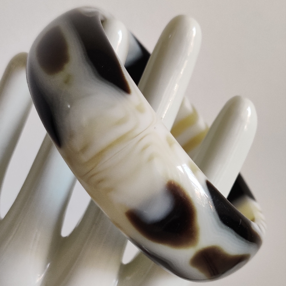 Vintage Lucite Faux Horn Bangle Bracelet
